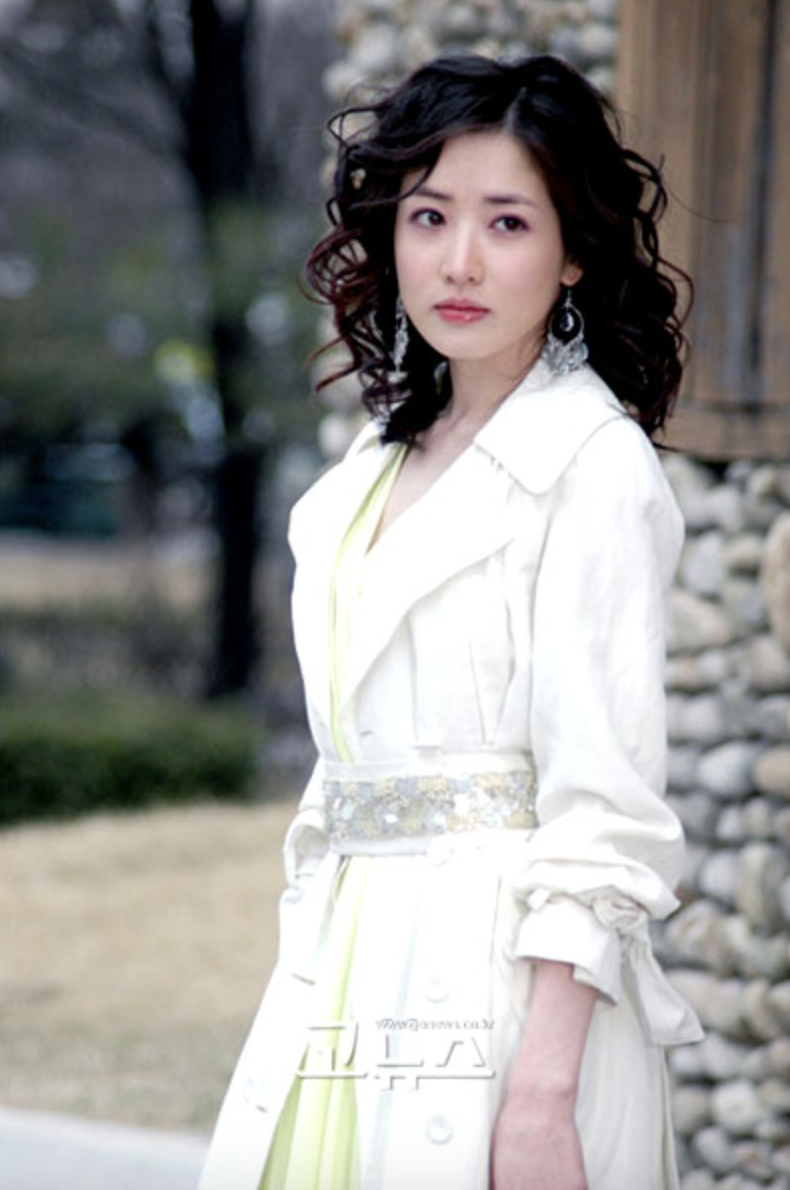 “Công chúa nổi tiếng” đẹp tới nỗi được toàn dân bao dung, nhan sắc tuổi 44 gây nhiều tiếc nuối- Ảnh 4.