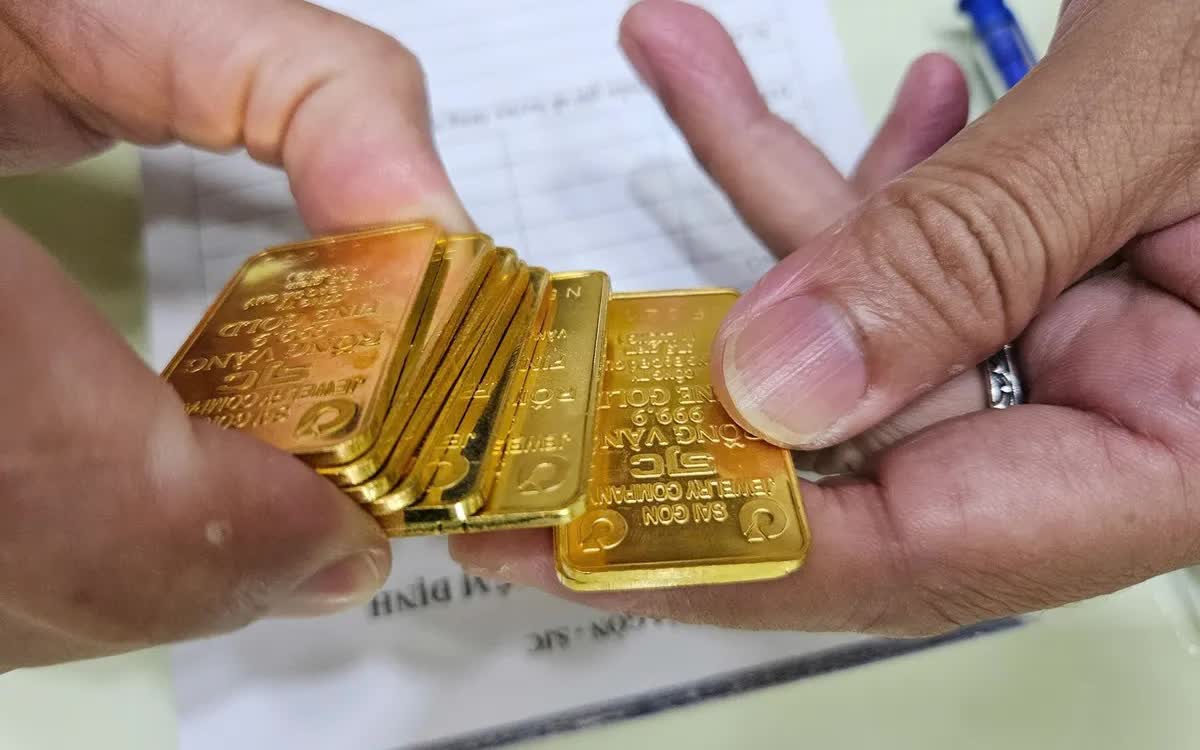 Giá vàng SJC tăng cao vượt 174 triệu đồng / lượng , cơ hội đầu tư hấp dẫn - Ảnh 1.
