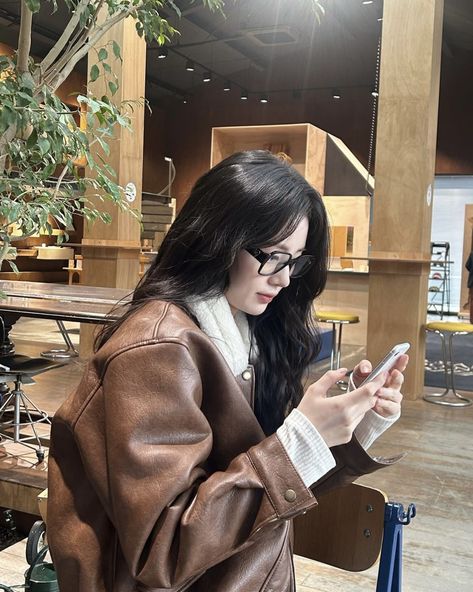 3 Kiểu đồng nghiệp tiêu cực cần tránh xa khi đi làm để có môi trường làm việc thỏai mái - Ảnh 2. 3 Kiểu đồng nghiệp tiêu cực cần tránh xa khi đi làm để có môi trường làm việc thỏai mái - Ảnh 2.