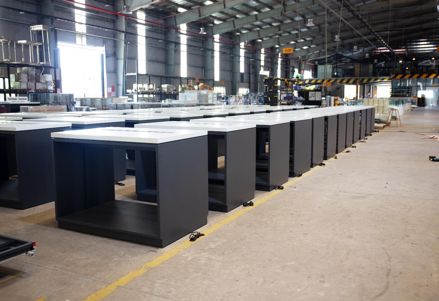 Nội thất bền vững - Giải pháp nâng tầm không gian bán lẻ sang trọng, cao cấp - Ảnh 1. Nội thất bền vững - Giải pháp nâng tầm không gian bán lẻ sang trọng, cao cấp - Ảnh 1.