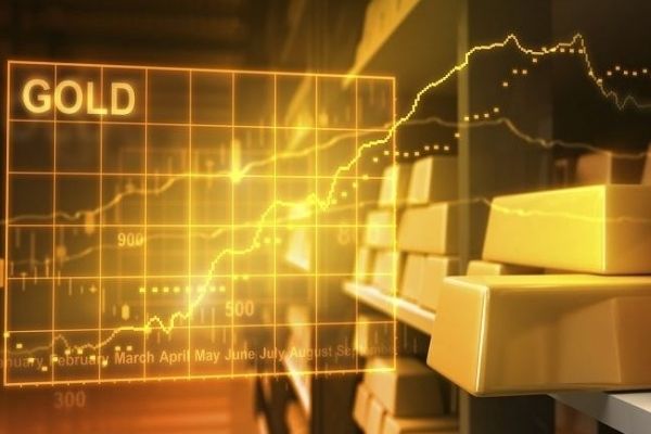 Giá vàng tăng mạnh , Thủ tướng yêu cầu Ngân hàng Nhà nước hoàn thiện sàn giao dịch vàng - Ảnh 2.