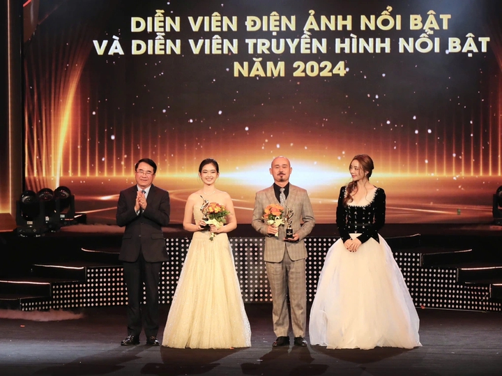 NSƯT Vĩnh Xương từ ông trùm phim giờ vàng VTV đến ông chủ quán bánh canh nổi tiếng - Ảnh 3. NSƯT Vĩnh Xương từ ông trùm phim giờ vàng VTV đến ông chủ quán bánh canh nổi tiếng - Ảnh 3.