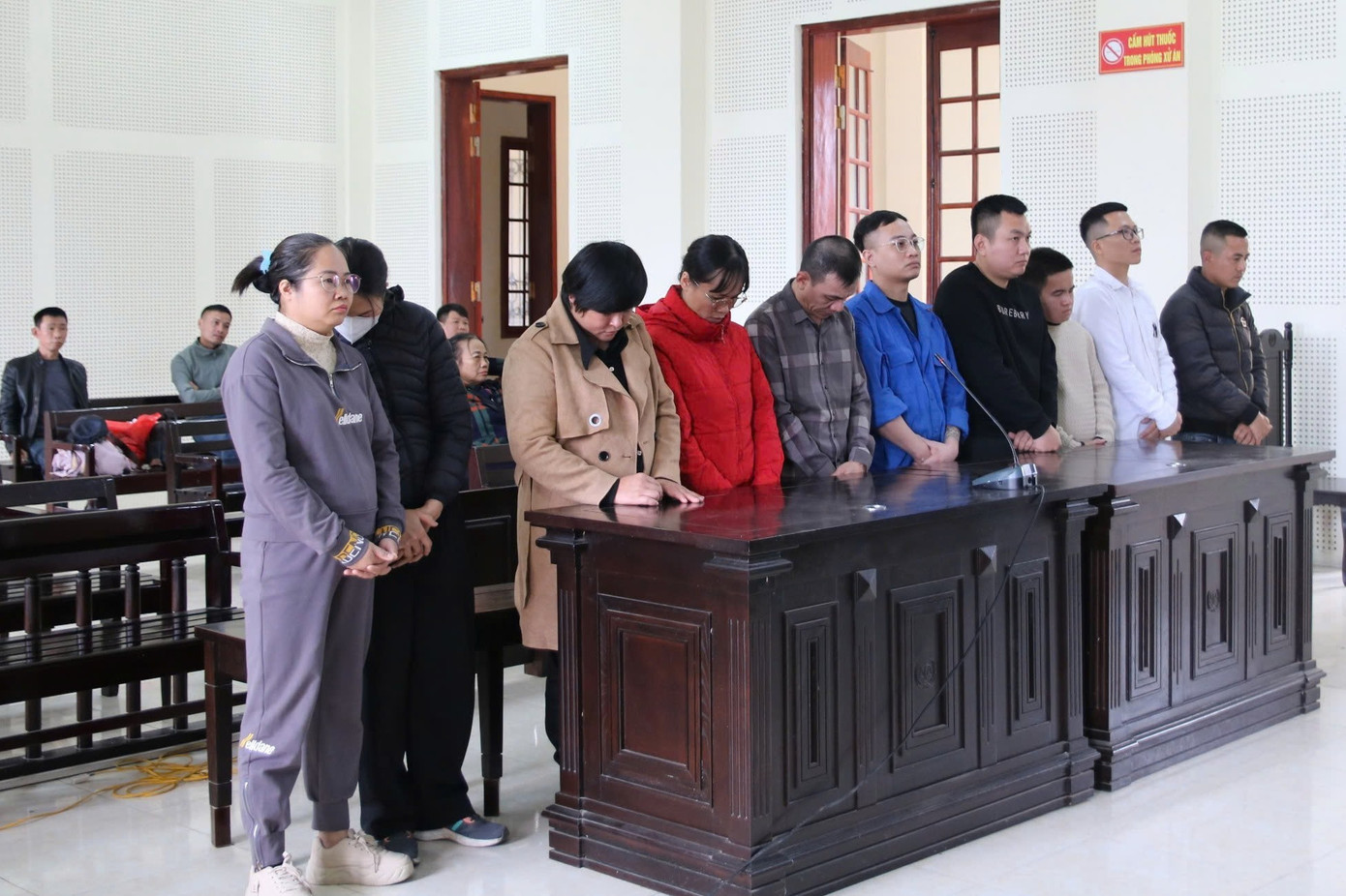 Bóc trần đường dây tẩy trắng tiền lừa đảo từ Campuchia tới Việt Nam - Ảnh 1.