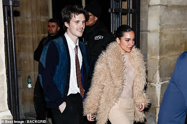 Giữa drama rạn nứt, Beckham tung ảnh hạnh phúc gia đình, Victoria Beckham nói thẳng 1 điều về các con- Ảnh 6. Giữa drama rạn nứt, Beckham tung ảnh hạnh phúc gia đình, Victoria Beckham nói thẳng 1 điều về các con- Ảnh 6.