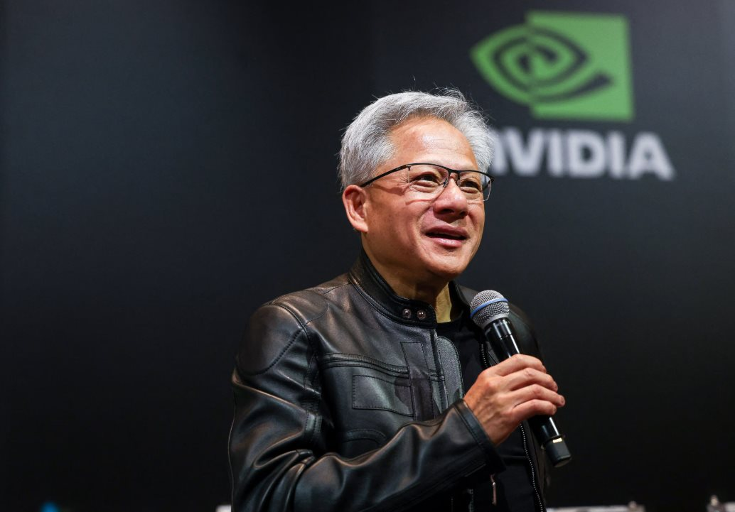 CEO Jensen Huang khuyên Gen Z và Gen Alpha: Đừng học code , hãy học cách giải quyết vấn đề - Ảnh 4. CEO Jensen Huang khuyên Gen Z và Gen Alpha: Đừng học code , hãy học cách giải quyết vấn đề - Ảnh 4.