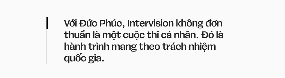 Một thập kỷ rực rỡ của Đức Phúc: - Ảnh 7. Một thập kỷ rực rỡ của Đức Phúc: - Ảnh 7.