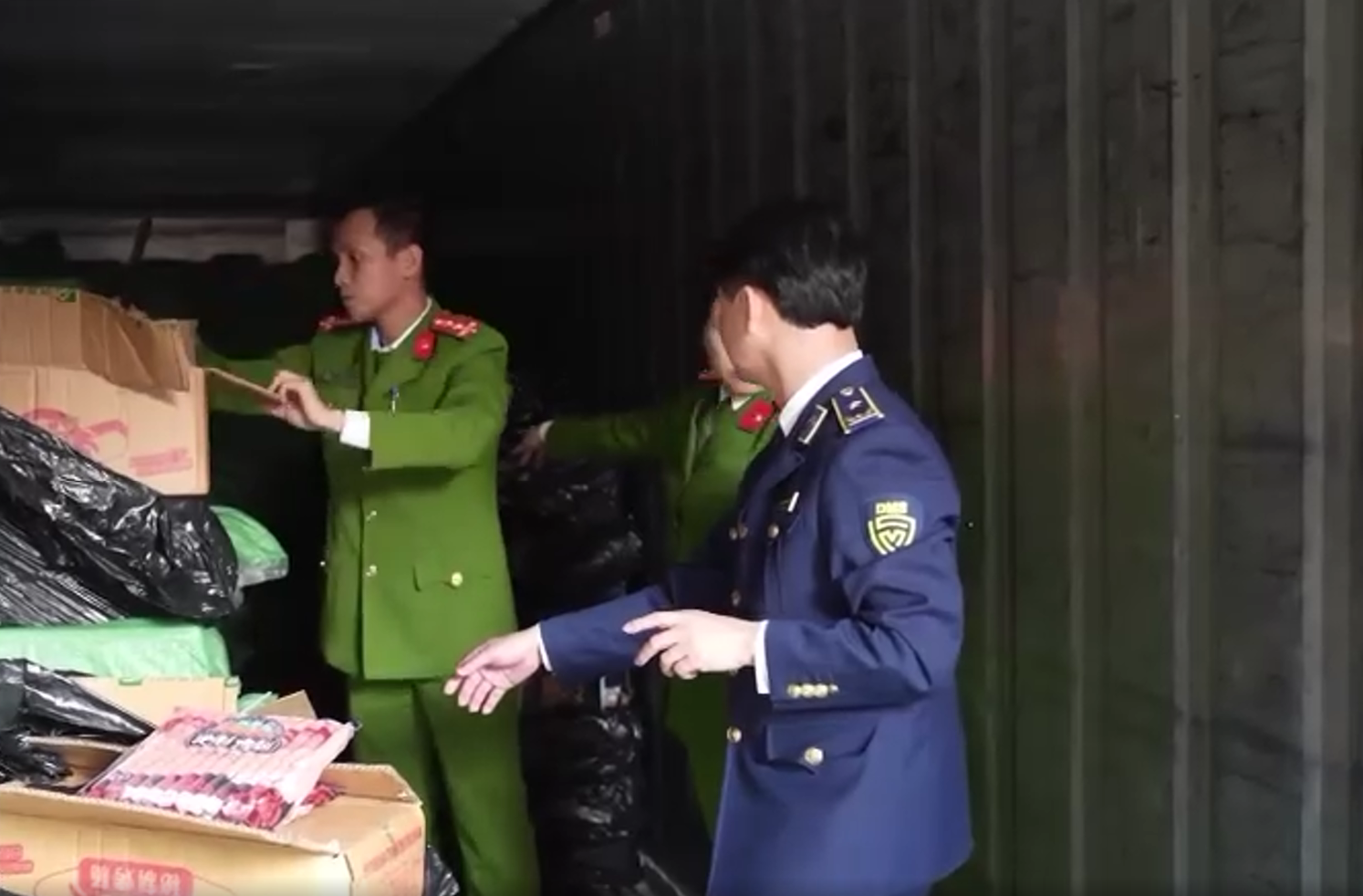 Lợi nhuận "khủng" phía sau đường dây lạp xưởng nướng đá nhập lậu bán vỉa hè- Ảnh 13.