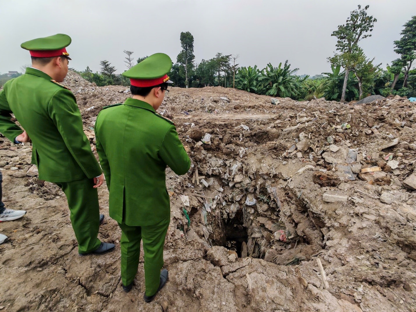 Bắt khẩn cấp 3 Giám đốc công ty, trong đó có Nguyễn Văn Hồng - Ảnh 3.