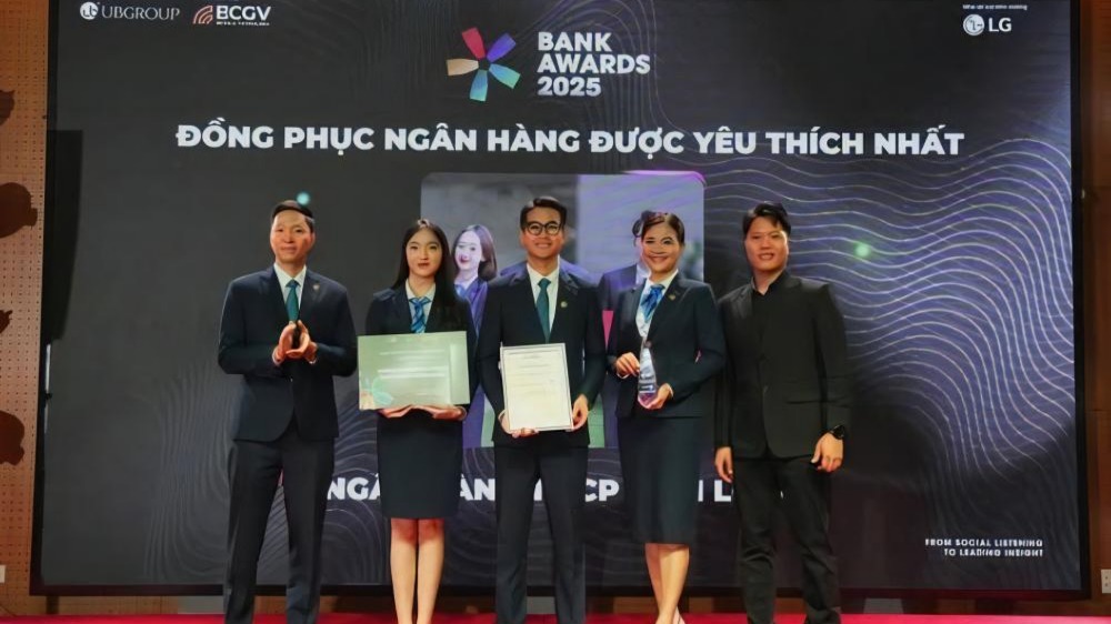 Giải thưởng Bank Awards 2025 vinh danh ngân hàng và sản phẩm tiêu biểu năm 2025 - Ảnh 1. Giải thưởng Bank Awards 2025 vinh danh ngân hàng và sản phẩm tiêu biểu năm 2025 - Ảnh 1.