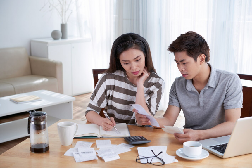 Một mùa không thưởng Tết, nguy cơ mất việc khi ra Giêng và nỗi khủng hoảng những lần nhận điện thoại từ bố mẹ- Ảnh 1.