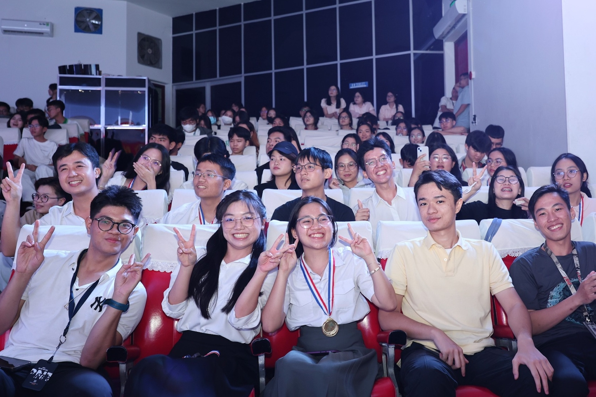 Thông báo nghỉ Tết 2026 độc đáo từ ĐH Y khoa Phạm Ngọc Thạch gây sốt cộng đồng sinh viên - Ảnh 3. Thông báo nghỉ Tết 2026 độc đáo từ ĐH Y khoa Phạm Ngọc Thạch gây sốt cộng đồng sinh viên - Ảnh 3.