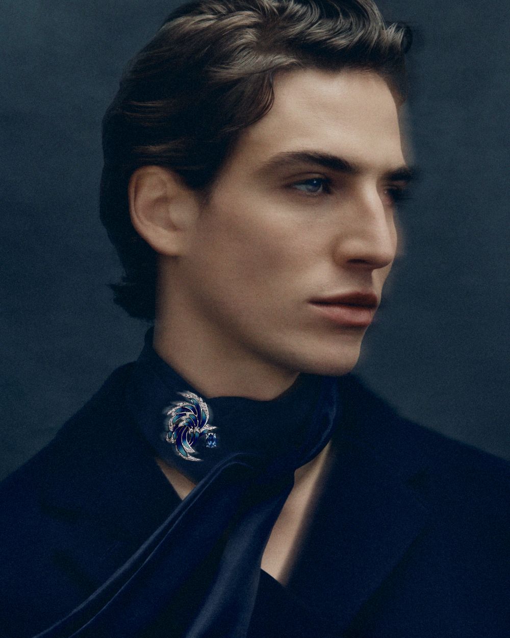 Đôi cánh ngọc giữa bầu trời xanh: Trang sức Envol kể câu chuyện quyền lực và tự do - Ảnh 1.