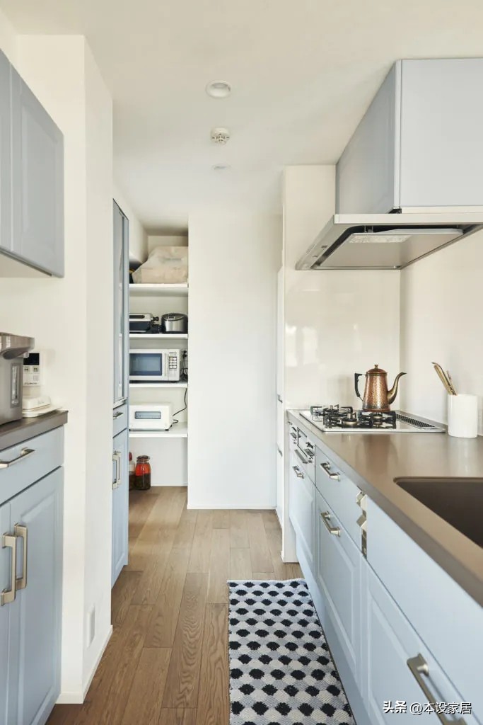 62 tuổi, sống một mình trong căn hộ 51m²: Không mua thêm đồ, không chi tiêu dư, nhưng mỗi ngày đều dễ chịu và an tâm về tiền bạc- Ảnh 6.