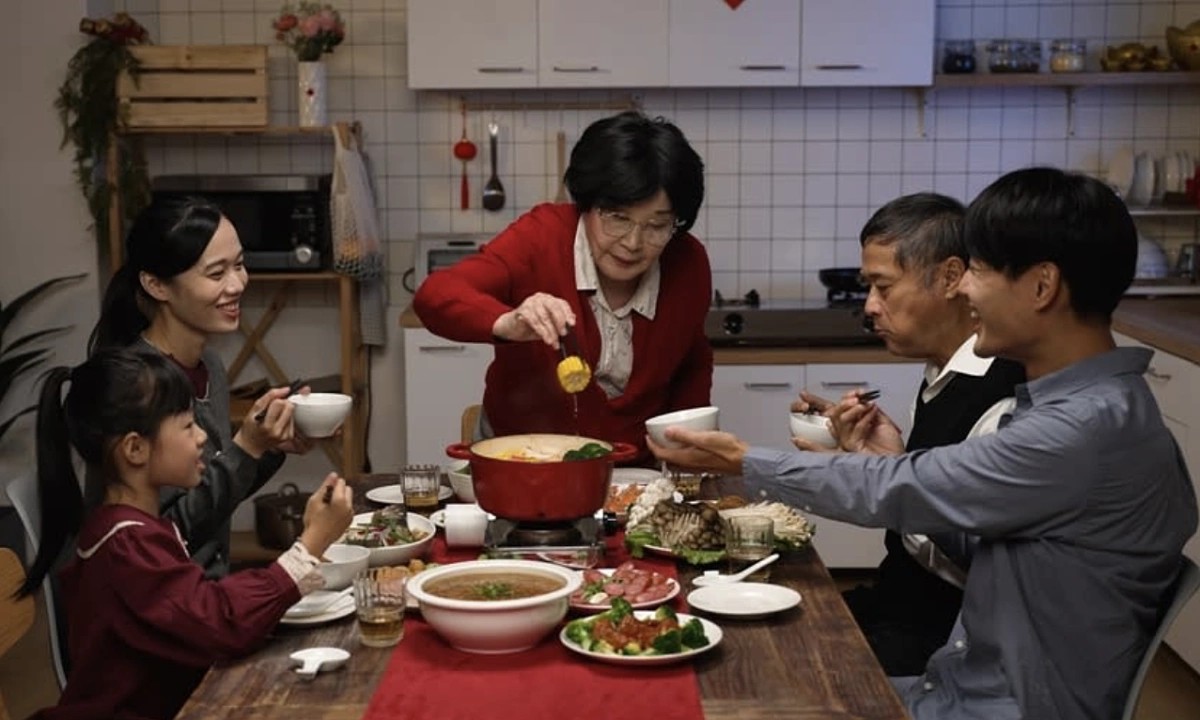 Những câu hỏi kém duyên trong tâm lý ngày Tết khiến không khí đoàn viên nguội lạnh - Ảnh 3.