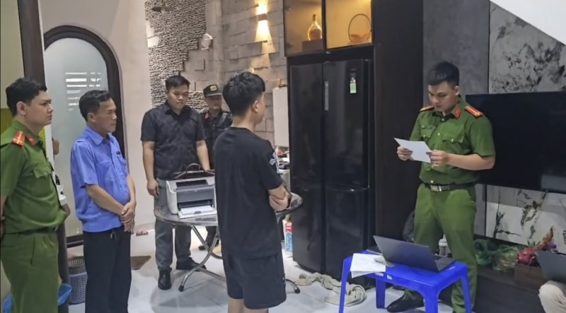 Bắt, khám xét khẩn cấp vợ chồng Nguyễn Thị Ngân Quỳnh trong vụ án lừa đảo quy mô lớn - Ảnh 1.