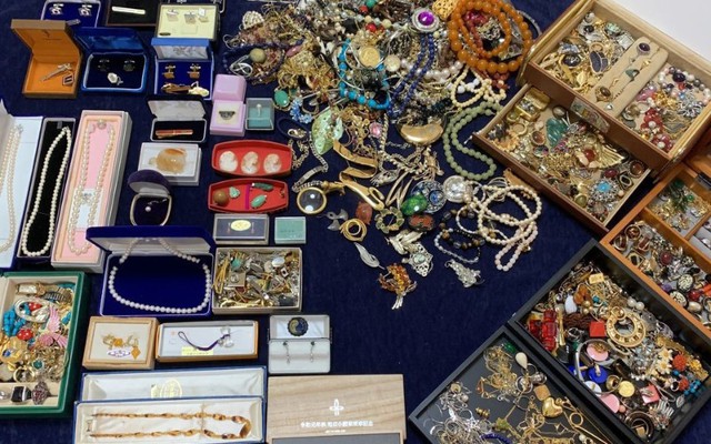 Nói thật lòng: Giàu đến mấy cũng ĐỪNG MUA 6 thứ này, tỉ lệ thất vọng bằng 100%- Ảnh 1. Nói thật lòng: Giàu đến mấy cũng ĐỪNG MUA 6 thứ này, tỉ lệ thất vọng bằng 100%- Ảnh 1.