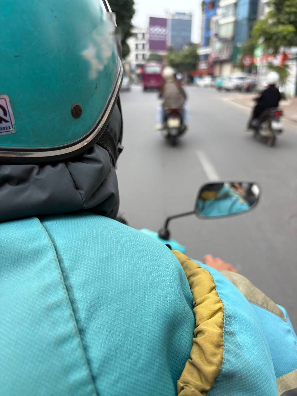 Tết Dương lịch “ăn nên làm ra”: Quán cafe, photobooth, thời trang doanh thu tăng 2-3 lần, xe ôm công nghệ kiếm 1,5 triệu/5 tiếng- Ảnh 14. Tết Dương lịch “ăn nên làm ra”: Quán cafe, photobooth, thời trang doanh thu tăng 2-3 lần, xe ôm công nghệ kiếm 1,5 triệu/5 tiếng- Ảnh 14.