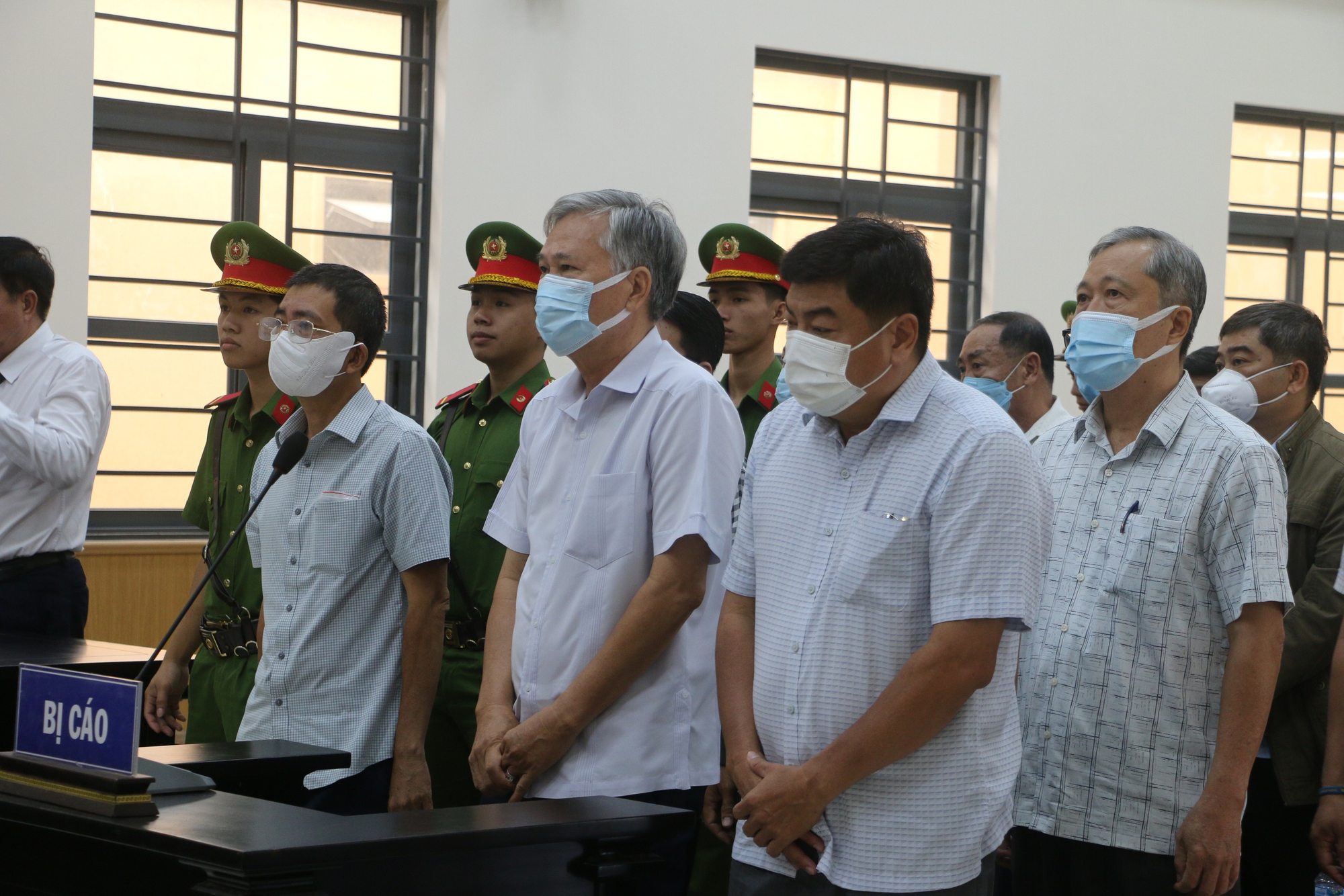 Nguyễn Bảo Sinh cùng 3 cựu Phó Chủ tịch UBND TP Long Xuyên bị đề nghị án treo - Ảnh 2.
