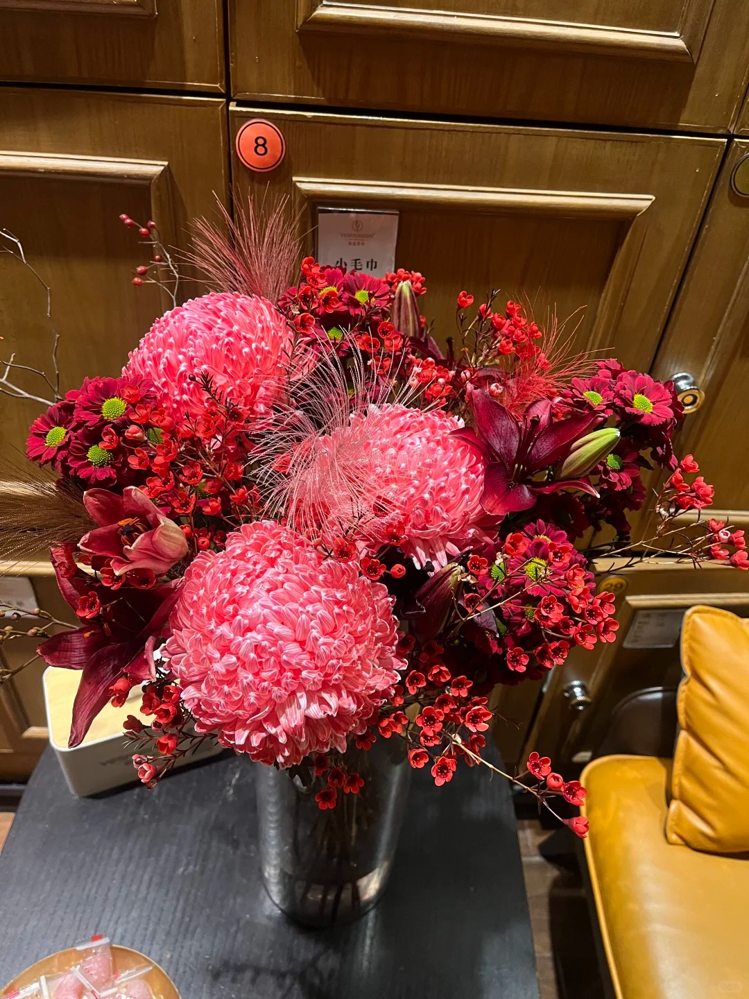 Cúc mẫu đơn: Lòai hoa khổng lồ mang phú qúy cho ngày Tết 2026 - Ảnh 4.