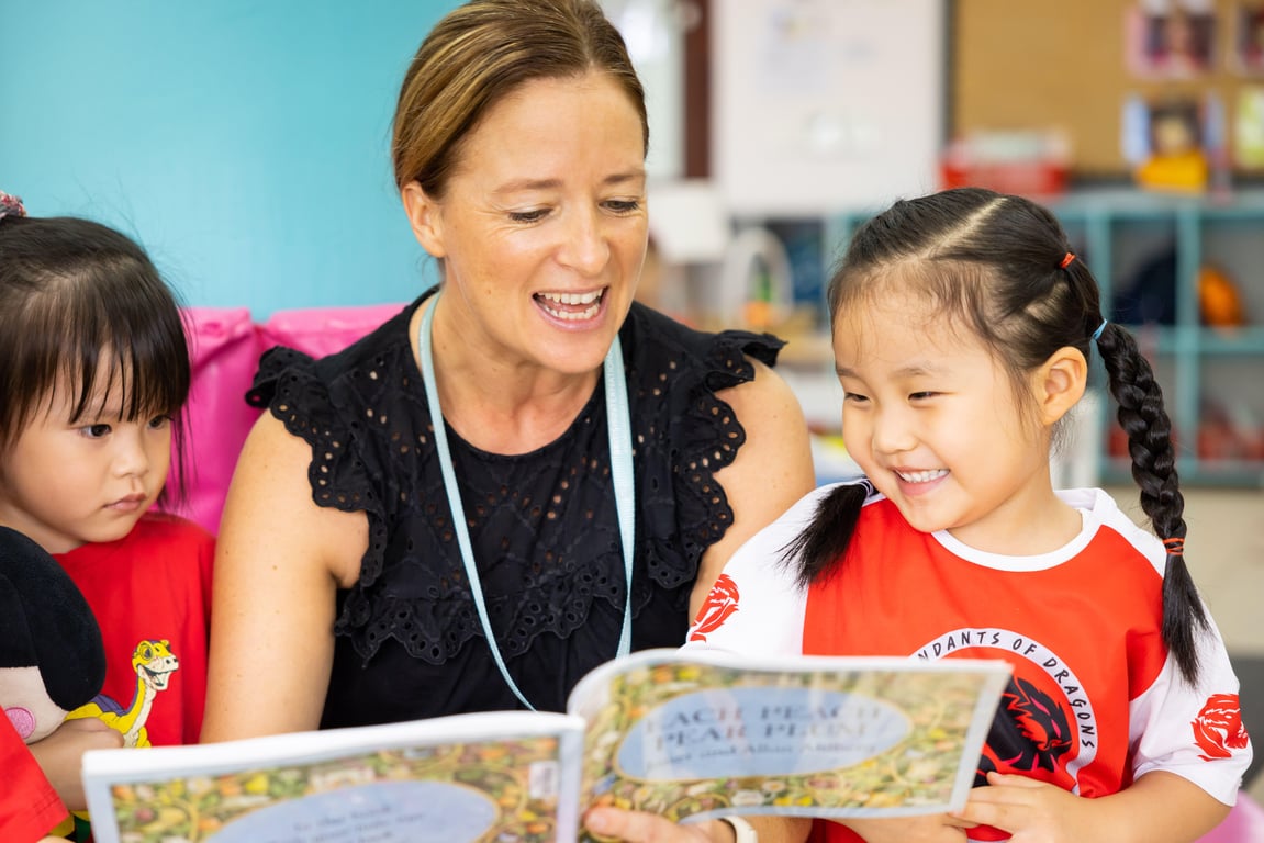 Bố mẹ người Việt, sống tại Việt Nam nhưng con kém tiếng Việt, phụ huynh hốt hoảng lên mạng xin tư vấn- Ảnh 1.