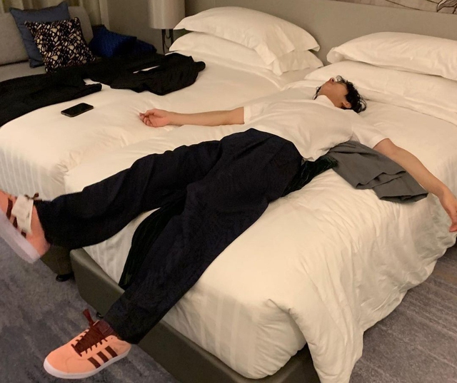 Tại sao dân văn phòng ngồi một chỗ nhưng ngày nào cơ thể cũng mệt mỏi rã rời? 5 điều này bạn chưa ngờ tới- Ảnh 1.