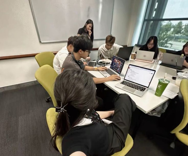 Tại sao dân văn phòng ngồi một chỗ nhưng ngày nào cơ thể cũng mệt mỏi rã rời? 5 điều này bạn chưa ngờ tới- Ảnh 2.