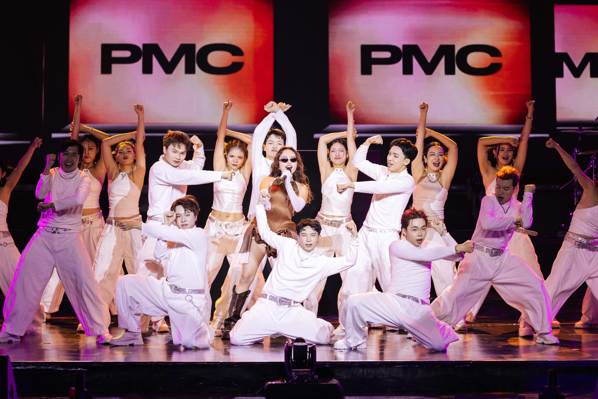 Phương Mỹ Chi xin lỗi - Ảnh 5. Phương Mỹ Chi xin lỗi - Ảnh 5.