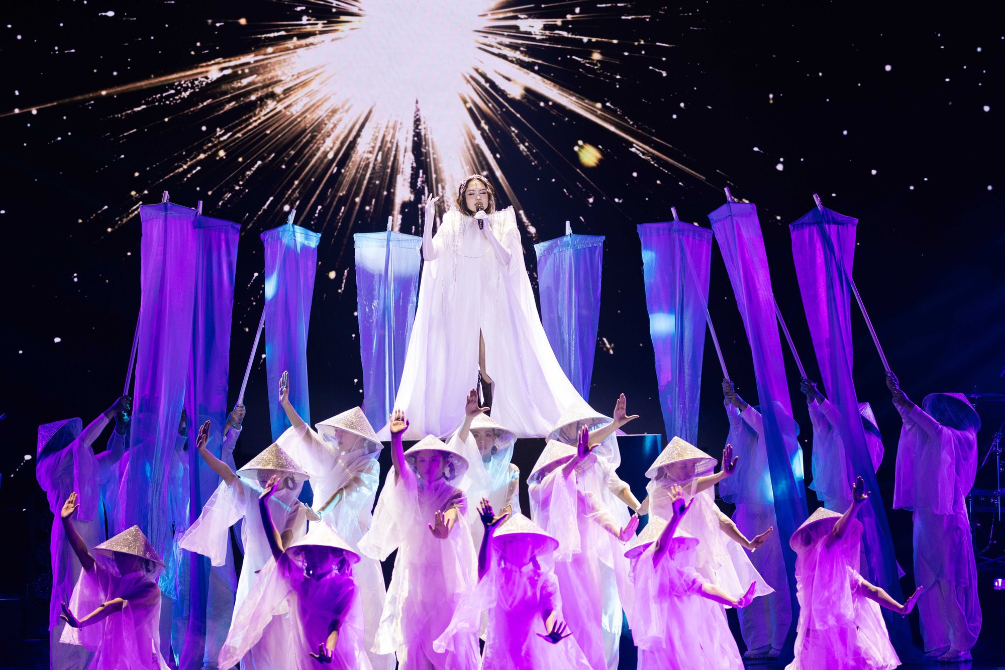 Phương Mỹ Chi xin lỗi - Ảnh 3. Phương Mỹ Chi xin lỗi - Ảnh 3.