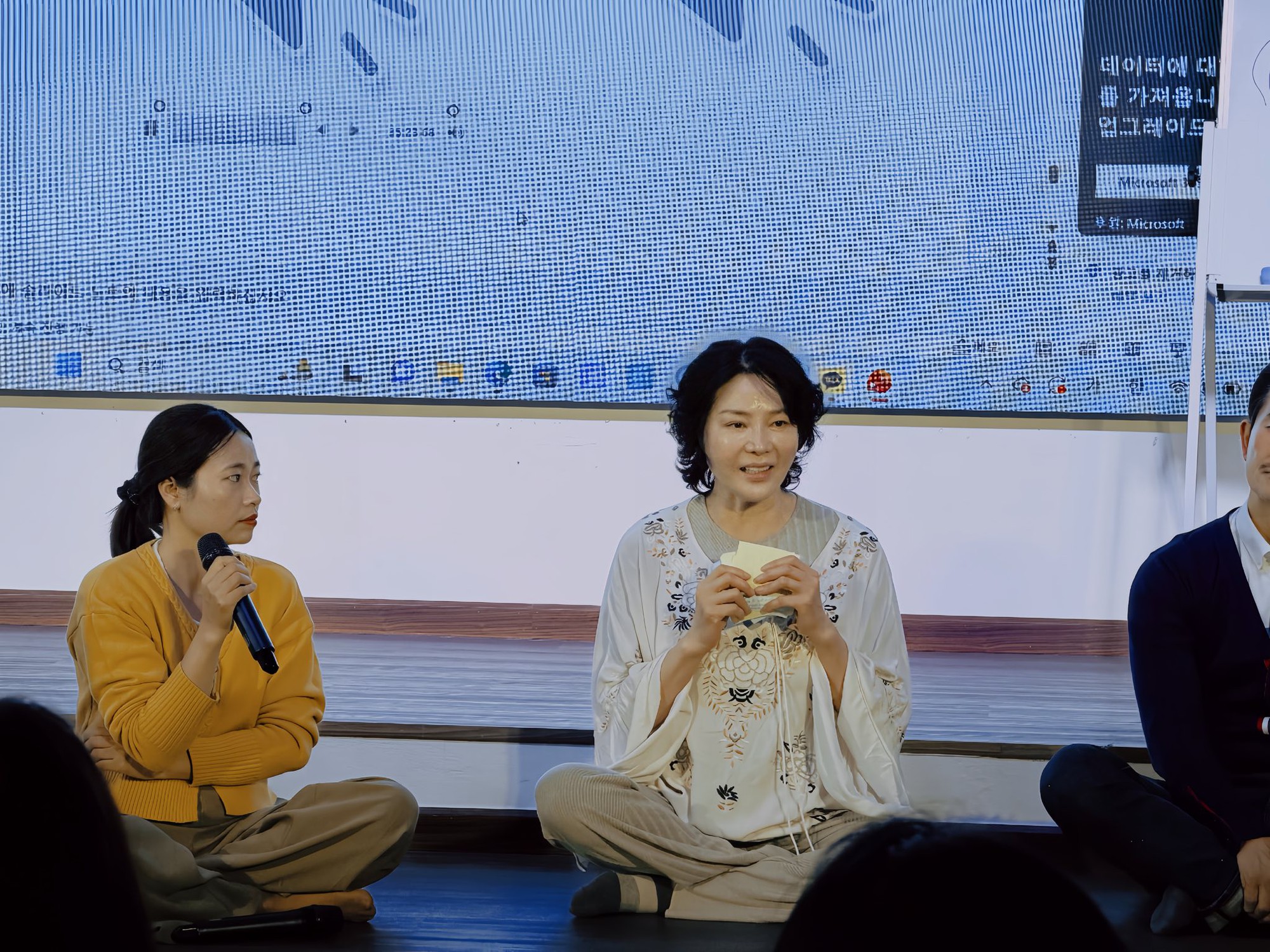 Mai Thu Huyền mở Học viện đào tạo điện ảnh ứng dụng công nghệ AI tại Hà Nội - Ảnh 4.