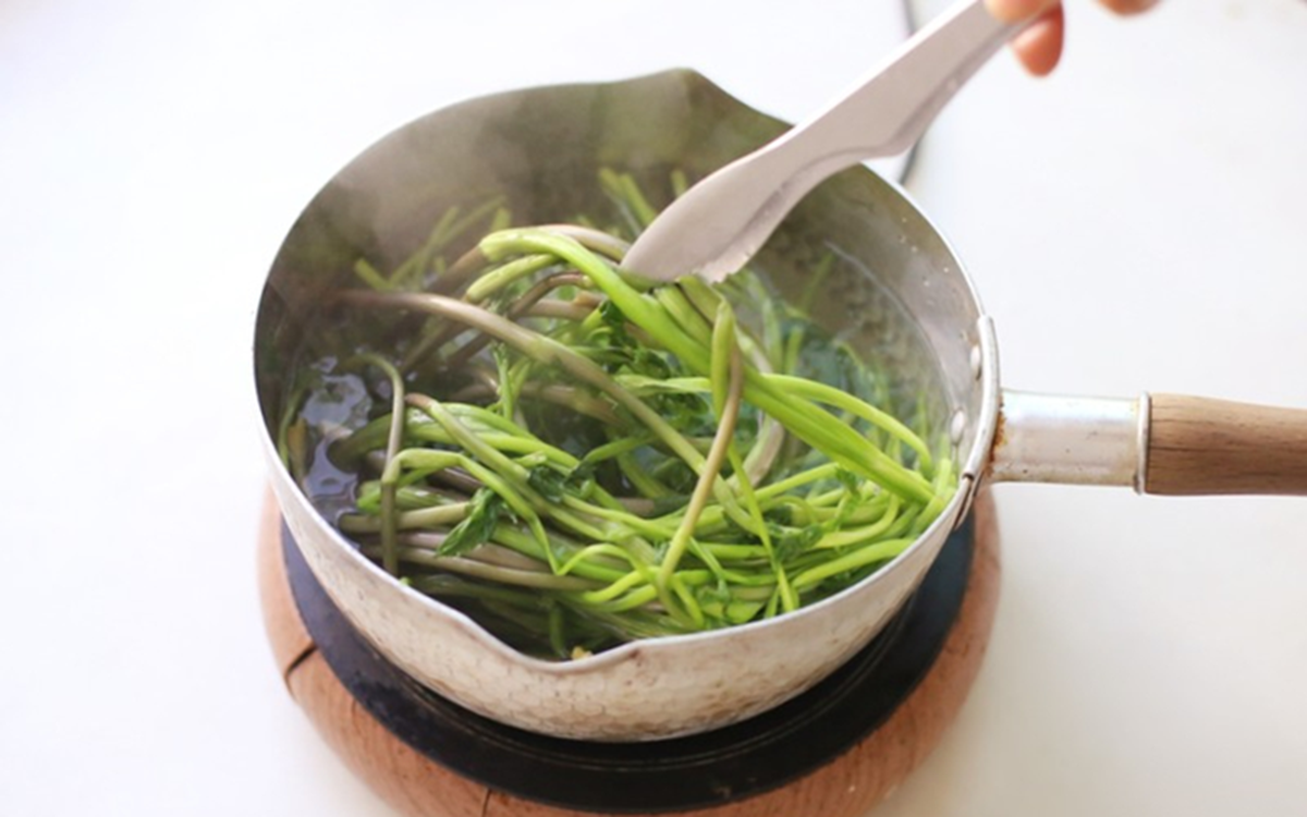 2 Lọai rau khóai khẩu mùa lạnh dễ nhiễm ký sinh trùng trong rau gây hại sức khỏe - Ảnh 3.