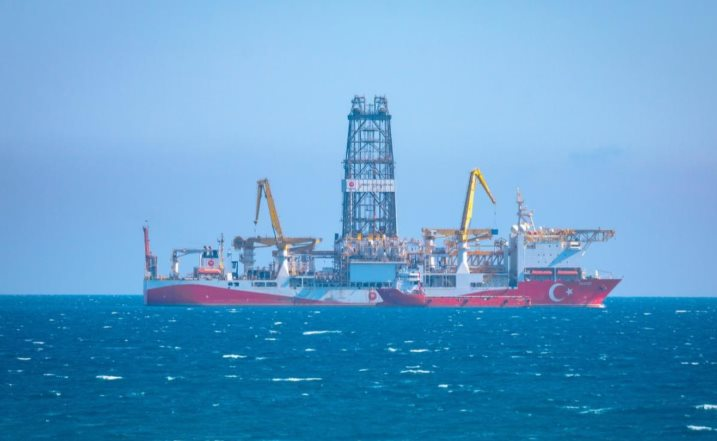 Phát hiện mỏ dầu khí Pakistan lớn với khả năng khai thác hơn 4 . 000 Thùng mỗi ngày - Ảnh 1. Phát hiện mỏ dầu khí Pakistan lớn với khả năng khai thác hơn 4 . 000 Thùng mỗi ngày - Ảnh 1.