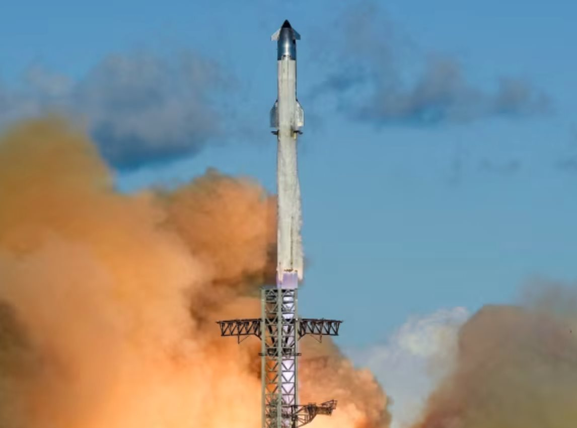 Elon Musk tiến gần đến danh hiệu tỷ phú nghìn tỷ đầu tiên với SpaceX và Tesla - Ảnh 2. Elon Musk tiến gần đến danh hiệu tỷ phú nghìn tỷ đầu tiên với SpaceX và Tesla - Ảnh 2.