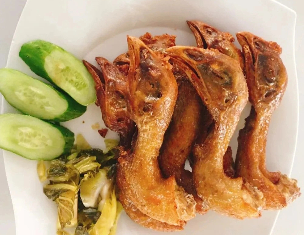 5 Bộ phận gà không nên ăn để bảo vệ sức khỏe gia đình bạn - Ảnh 3.