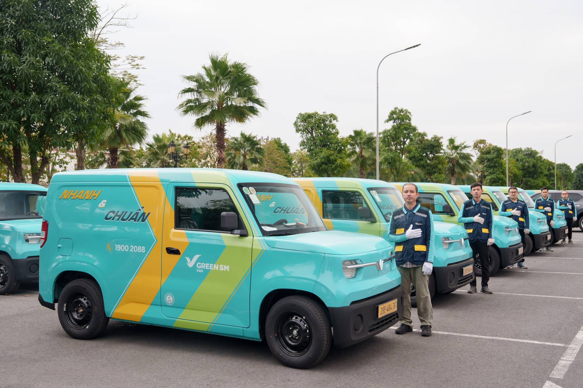 Cận Tết, Xanh SM chính thức ra mắt dịch vụ vận chuyển hàng bằng xe tải điện, giá từ 110.000 đồng- Ảnh 1. Cận Tết, Xanh SM chính thức ra mắt dịch vụ vận chuyển hàng bằng xe tải điện, giá từ 110.000 đồng- Ảnh 1.