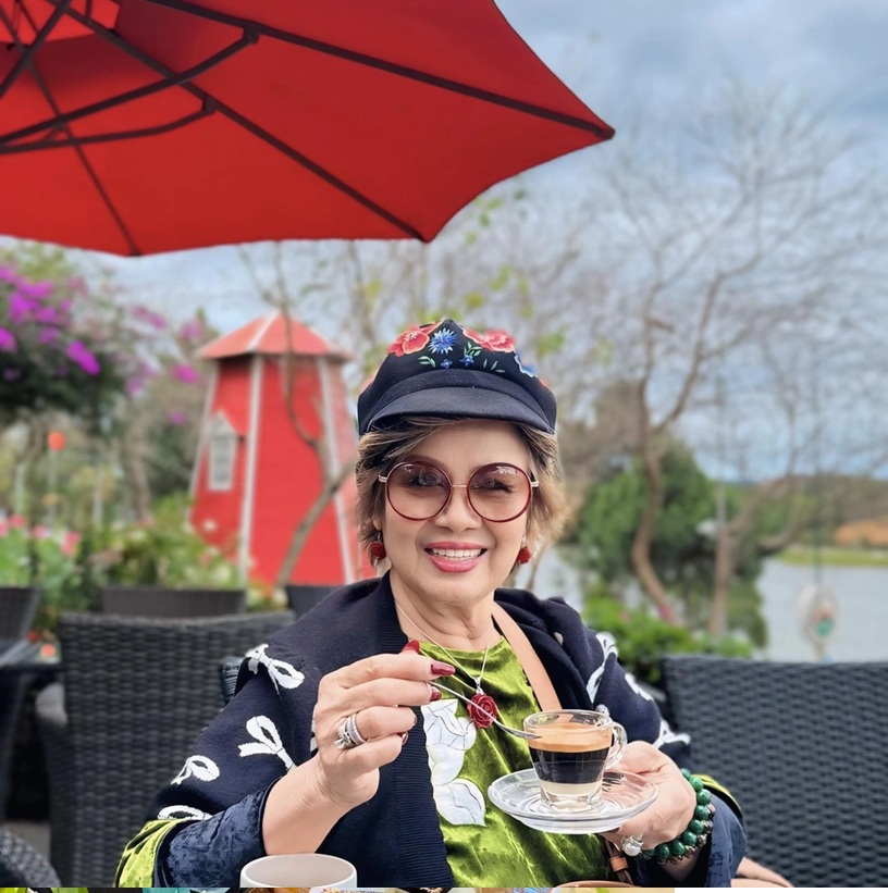 Mỹ nhân Hà Nội Lưu Nga và cuộc sống viên mãn bên bất động sản triệu đô - Ảnh 5. Mỹ nhân Hà Nội Lưu Nga và cuộc sống viên mãn bên bất động sản triệu đô - Ảnh 5.