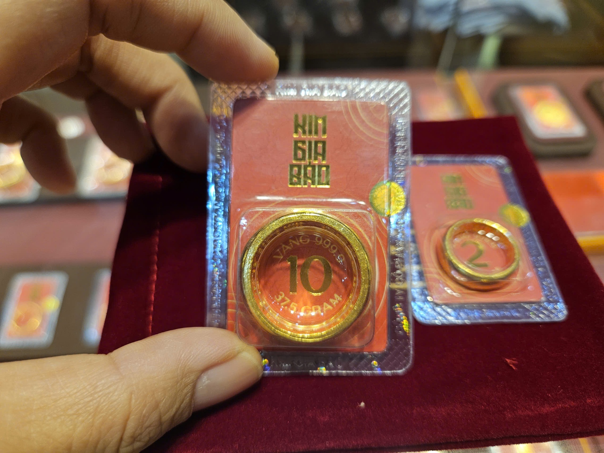 Giá vàng hôm nay tăng cao liên tục , nguyên nhân và tác động tới thị trường - Ảnh 2. Giá vàng hôm nay tăng cao liên tục , nguyên nhân và tác động tới thị trường - Ảnh 2.