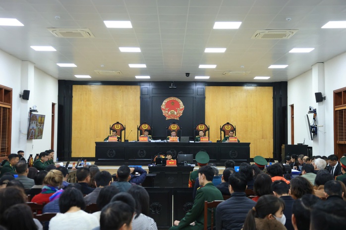 Đại gia mua cổ phần Tập đoàn Phúc Sơn bồi thường cho Hậu Pháo 7 . 000 Tỉ đồng - Ảnh 2. Đại gia mua cổ phần Tập đoàn Phúc Sơn bồi thường cho Hậu Pháo 7 . 000 Tỉ đồng - Ảnh 2.