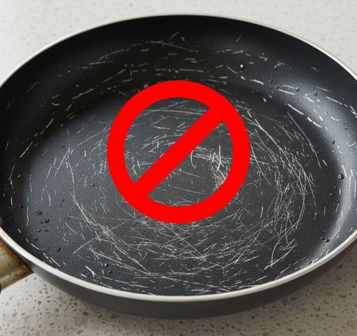 Kiểm tra nhà bếp và phòng tắm ngay! 10 thứ phải VỨT BỎ ngay cả khi chưa hỏng vì dễ chứa độc tố, vi khuẩn - Ảnh 2.