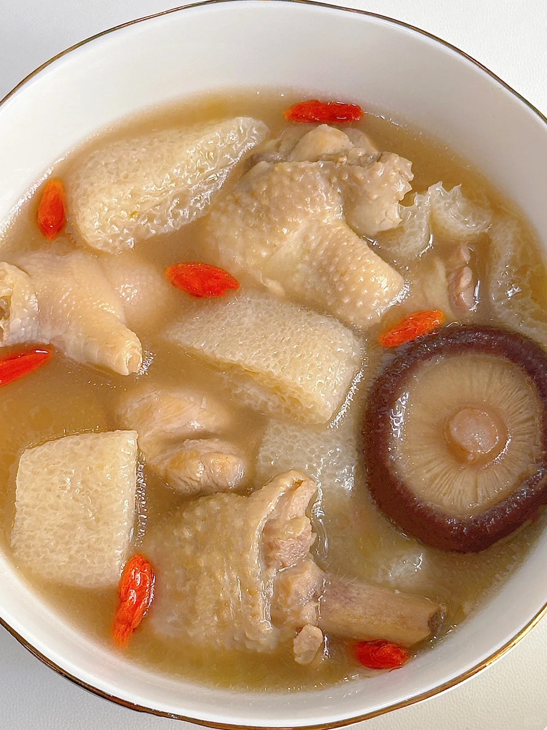 Thực phẩm bổ dưỡng cho người già: 2 Món trường thọ giúp cha mẹ khỏe mạnh - Ảnh 7. Thực phẩm bổ dưỡng cho người già: 2 Món trường thọ giúp cha mẹ khỏe mạnh - Ảnh 7.