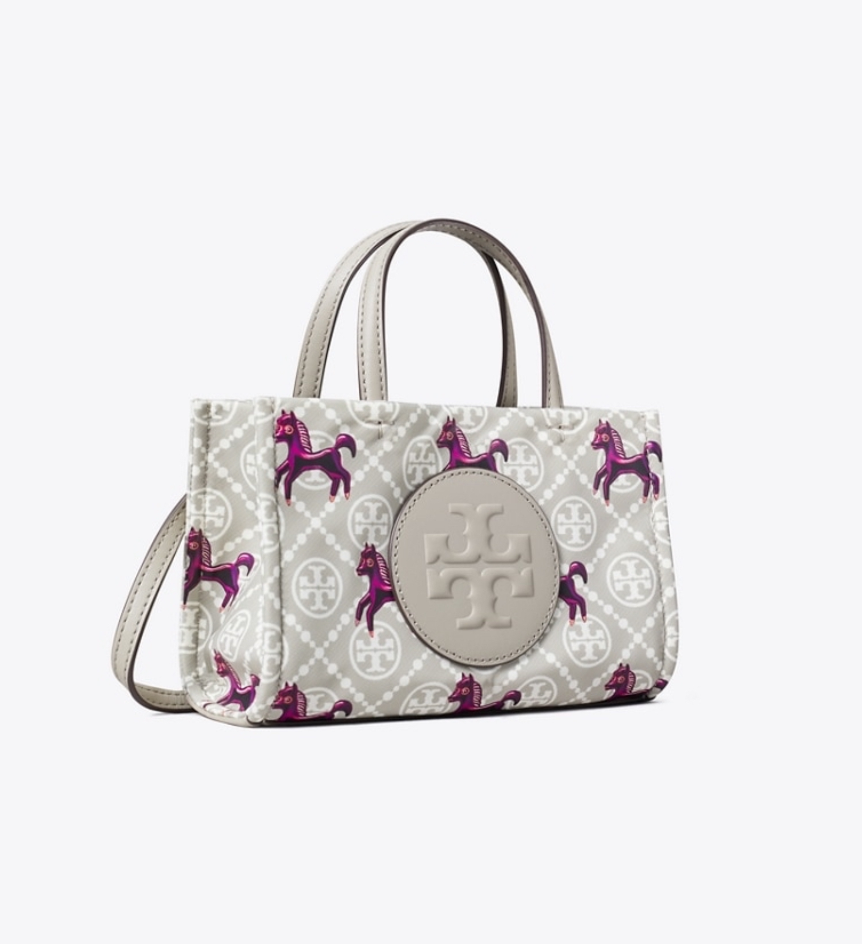 Vó Ngựa mở lối năm mới: Phong cách tự tin với bộ sưu tập Tory Burch Tết Bính Ngọ 2026 - Ảnh 3.