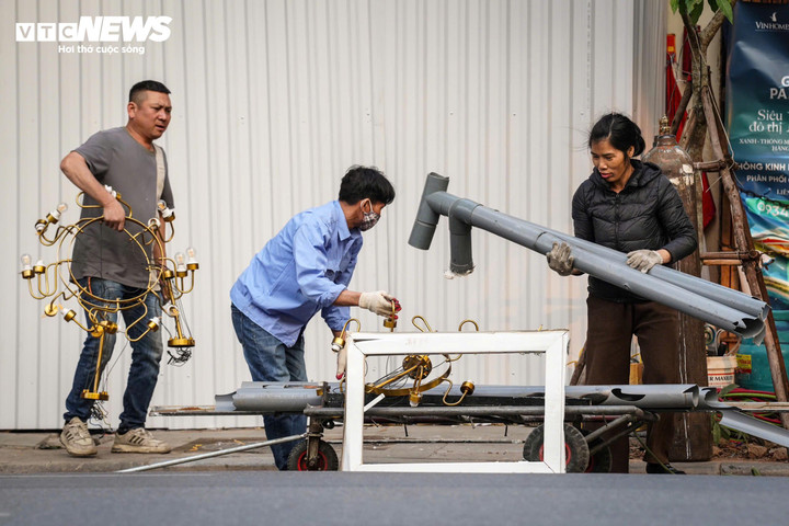 Nhà ven Hồ Gươm di dời , người thu gom phế liệu Kiếm tiền triệu mỗi ngày - Ảnh 4. Nhà ven Hồ Gươm di dời , người thu gom phế liệu Kiếm tiền triệu mỗi ngày - Ảnh 4.