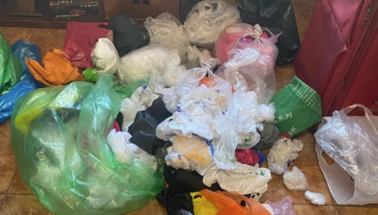 Người nghèo chấp niệm Buông bỏ đồ đạc , người giàu dám vứt đi để sống nhẹ nhàng hơn - Ảnh 1. Người nghèo chấp niệm Buông bỏ đồ đạc , người giàu dám vứt đi để sống nhẹ nhàng hơn - Ảnh 1.