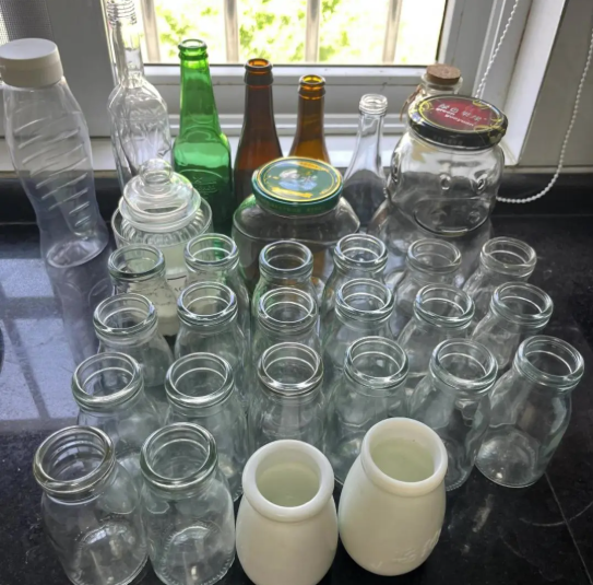 Người nghèo chấp niệm Buông bỏ đồ đạc , người giàu dám vứt đi để sống nhẹ nhàng hơn - Ảnh 2. Người nghèo chấp niệm Buông bỏ đồ đạc , người giàu dám vứt đi để sống nhẹ nhàng hơn - Ảnh 2.