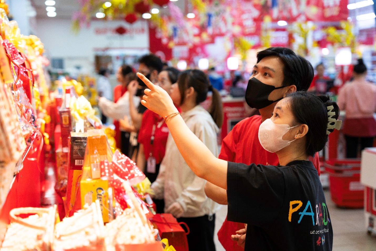 Central Retail cung ứng hơn 3.000 giỏ quà Tết hàng đặc sản địa phương - Ảnh 2. Central Retail cung ứng hơn 3.000 giỏ quà Tết hàng đặc sản địa phương - Ảnh 2.