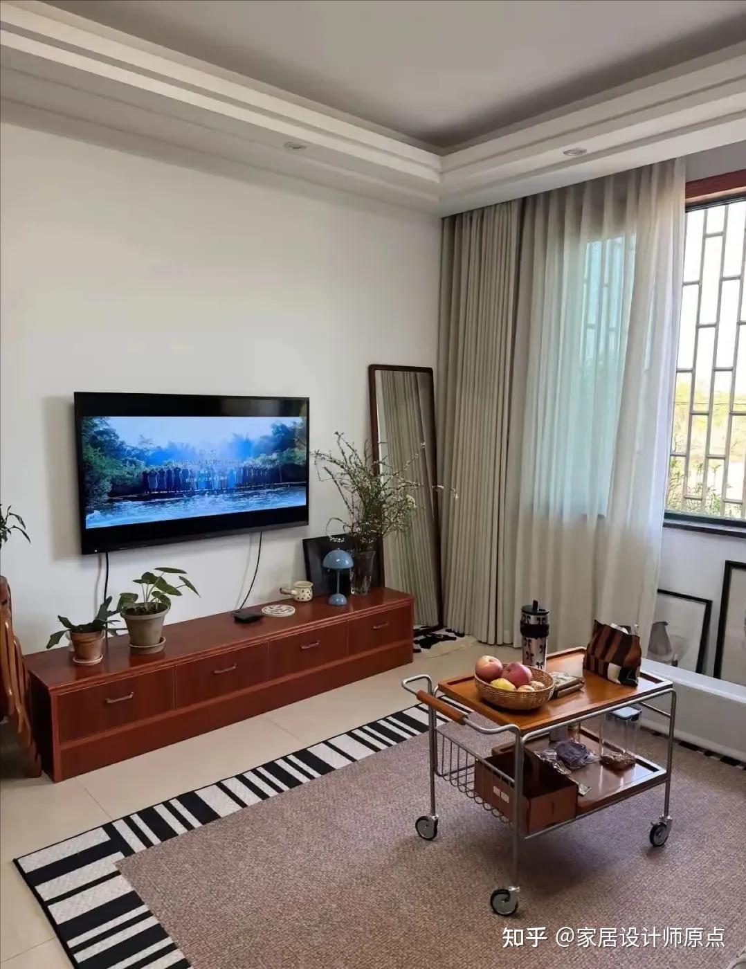 Người phụ nữ 52 tuổi sống tối giản gây sốt mạng: Không tích trữ đồ, không giao du xã hội và bài toán tài chính khiến nhiều người trung niên phải nhìn lại- Ảnh 1. Người phụ nữ 52 tuổi sống tối giản gây sốt mạng: Không tích trữ đồ, không giao du xã hội và bài toán tài chính khiến nhiều người trung niên phải nhìn lại- Ảnh 1.