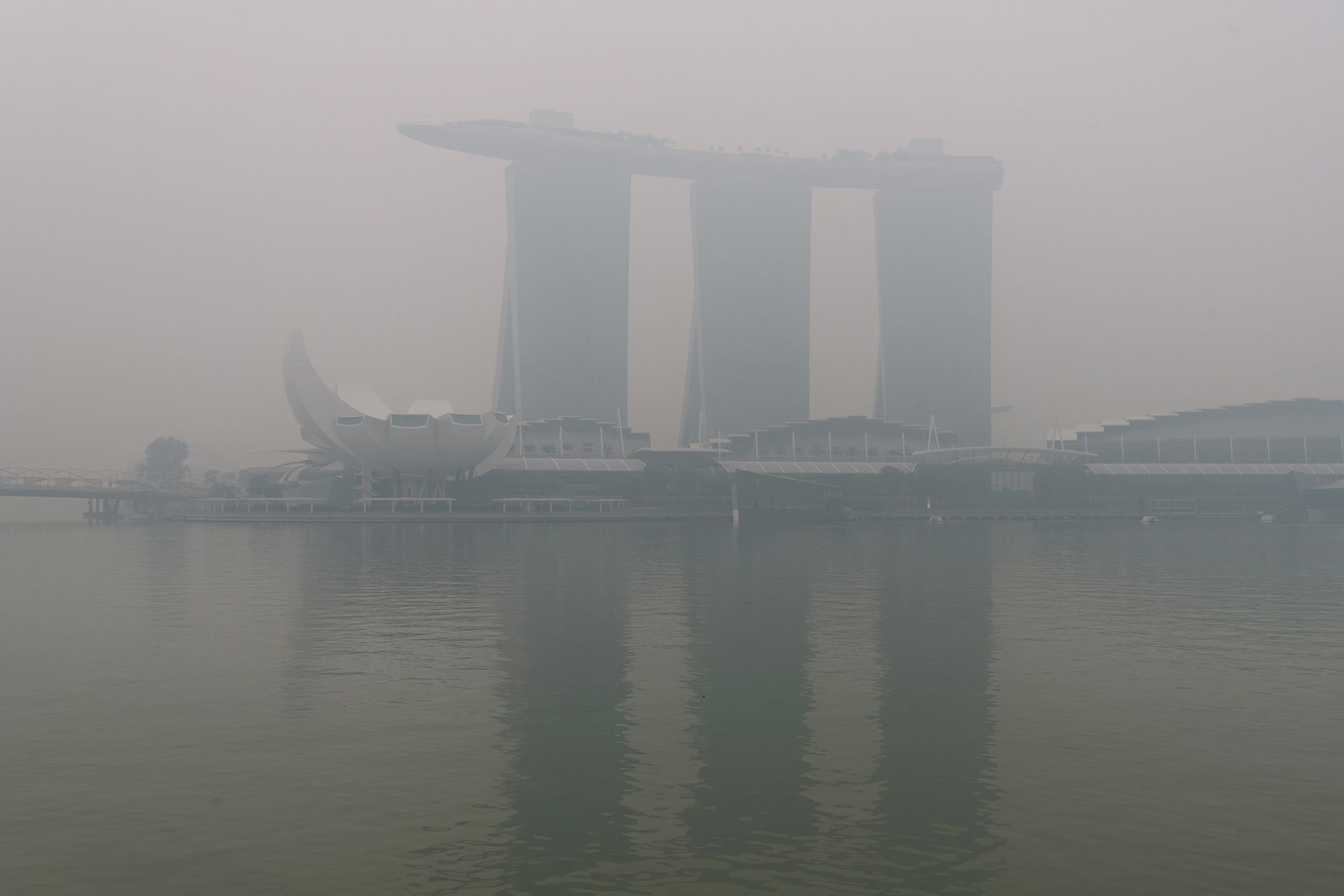 Khói mù Indonesia bao phủ Đông nam Á ảnh hưởng Đến Malaysia và Singapore năm 2026 - Ảnh 7. Khói mù Indonesia bao phủ Đông nam Á ảnh hưởng Đến Malaysia và Singapore năm 2026 - Ảnh 7.