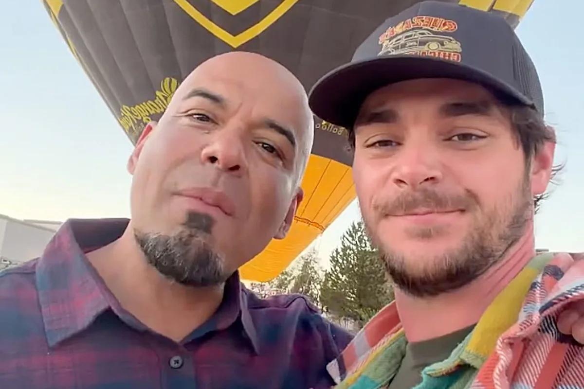 Những giây phút cuối cùng của RJ Mitte và Luis Moncada trên khinh khí cầu tại New Mexico - Ảnh 2. Những giây phút cuối cùng của RJ Mitte và Luis Moncada trên khinh khí cầu tại New Mexico - Ảnh 2.