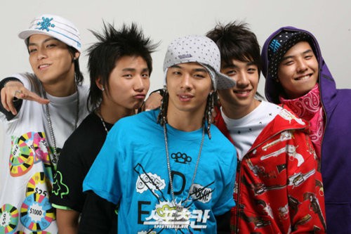 20 năm BIGBANG: Từng bị cười vì ăn mặc, rồi dạy cả châu Á rằng khác đi chẳng khiến đàn ông bớt nam tính - Ảnh 1.