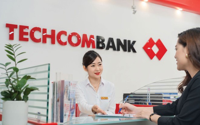 Nhân viên Techcombank thu nhập bình quân 49 triệu đồng/tháng
