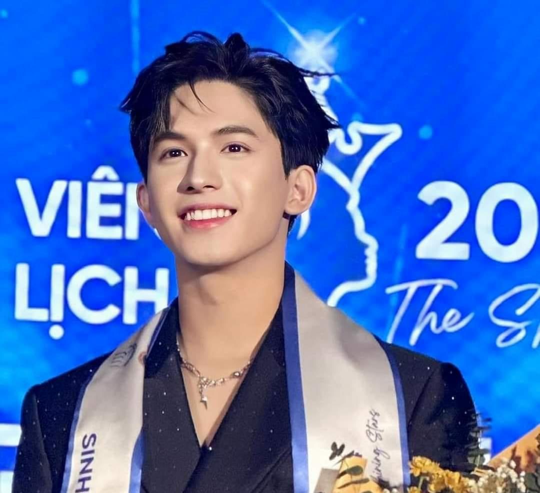 Từng là Á vương Sinh viên Thanh lịch 2024, chàng trai bất ngờ chuyển giới - Ảnh 3. Từng là Á vương Sinh viên Thanh lịch 2024, chàng trai bất ngờ chuyển giới - Ảnh 3.